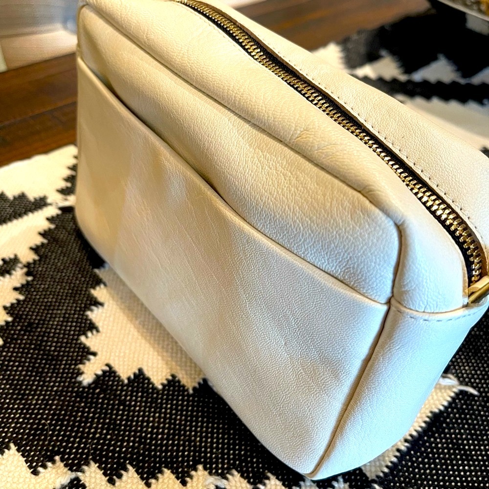 Clare V cream Marisol bag